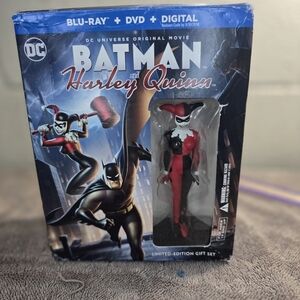 Batman and Harley Quinn Limited Edition Gift Set